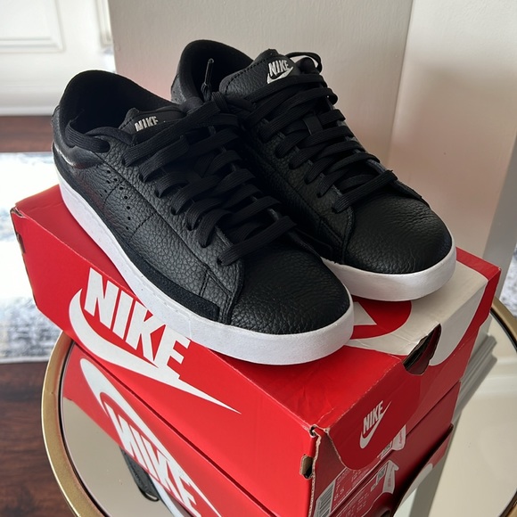 Nike Blazer Low X black leather men’s 7 - Picture 2 of 7